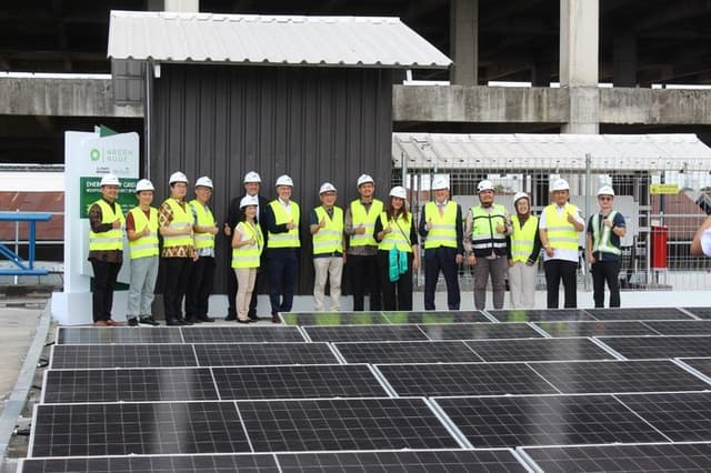 Pabrik Ban Swallow Pakai PLTS Atap demi Energi yang Lebih Bersih