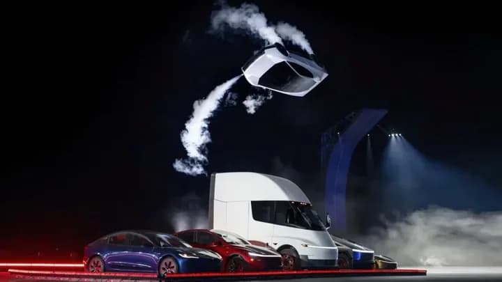 Tesla Pamer Roadster Terkencang yang Bisa Terbang, Pakai Roket Space X