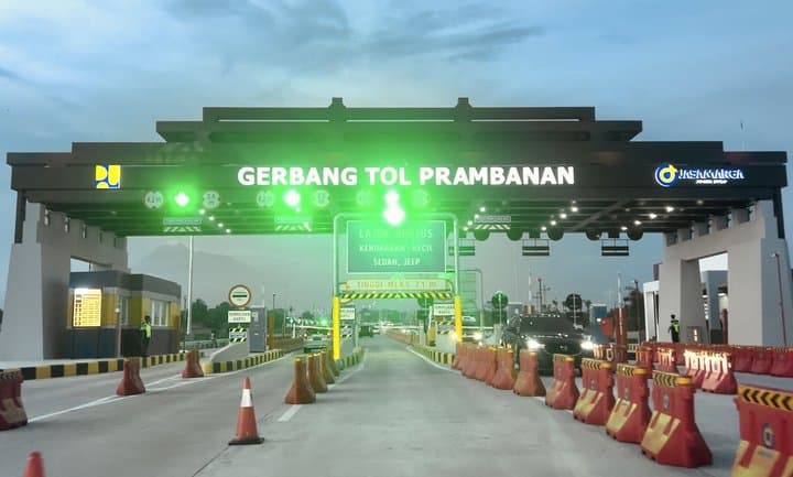 Nyobain Arus Balik Lewat Tol Prambanan ke Jakarta, Cuma 7 Jam Aja!