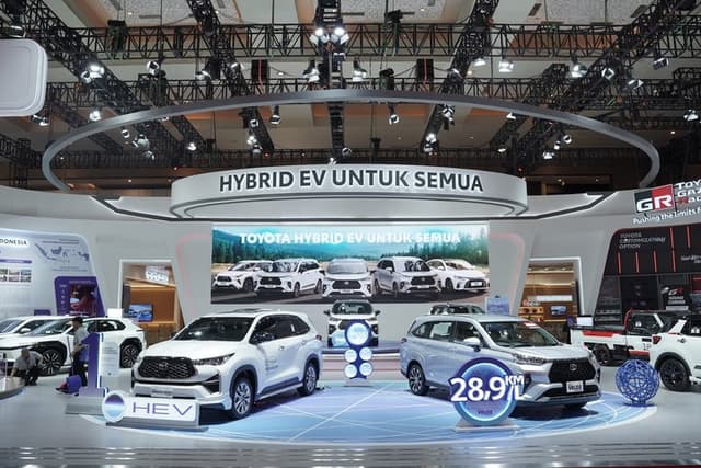 11 Hari, Innova Zenix dan Veloz Hybrid Terjual Hampir 1.000 Unit