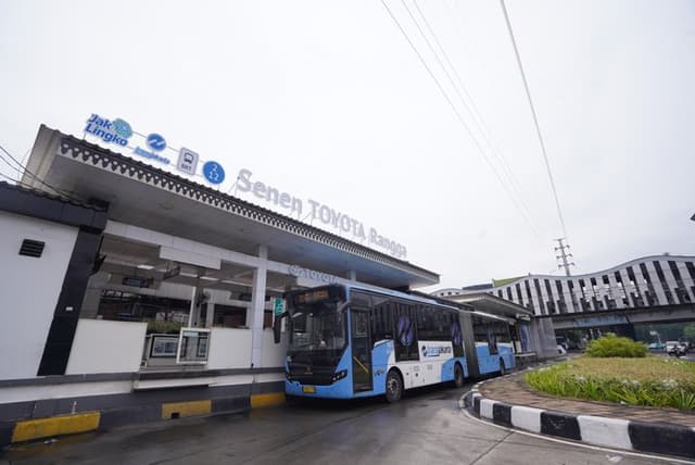 Kini Pengguna Transjakarta Bisa Turun di Halte Senen Toyota Rangga