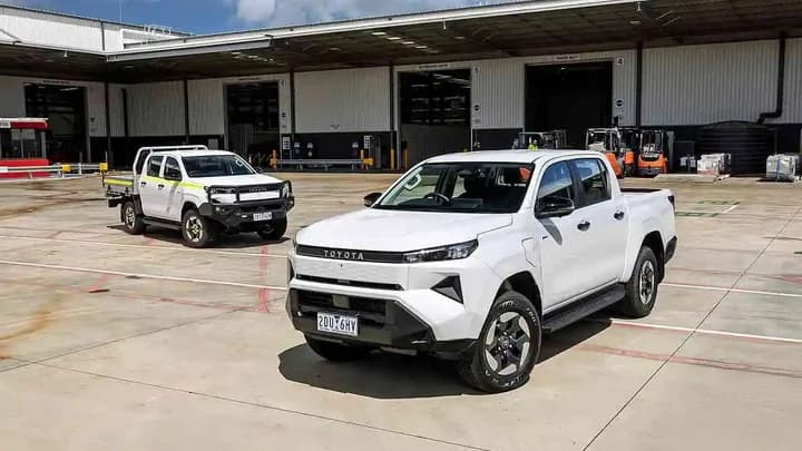 Toyota Hilux Listrik Mejeng di Situs Samsat Jakarta, Siap Meluncur?