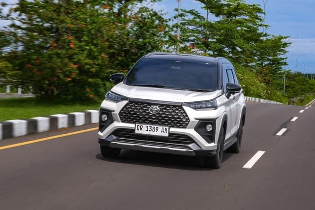 Toyota Siapkan Mobil Hybrid Made in Vietnam, Modal Rp5 Triliun
