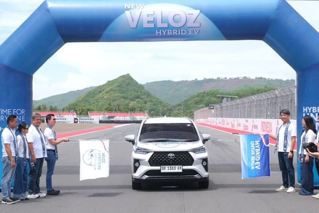 Pesanan Toyota Veloz Hybrid  Mulai Saingi BYD dan Jaecoo?