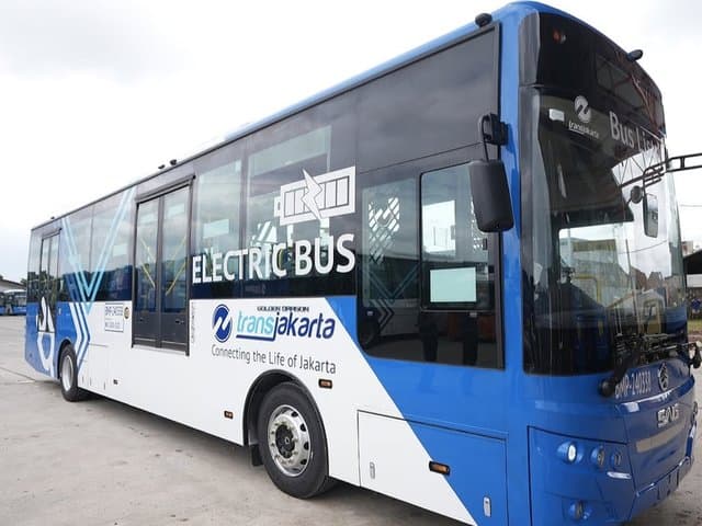 Jakarta Targetkan 10 Ribu Bus TransJakarta Listrik di 2030