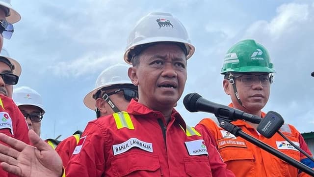 Bahlil: Kajian  Industri Mobil Listrik di Indonesia Selesai 2025