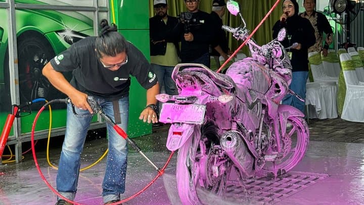 Ngabubutips: Jangan Cuci Motor Setelah Dipakai, Masih Panas!