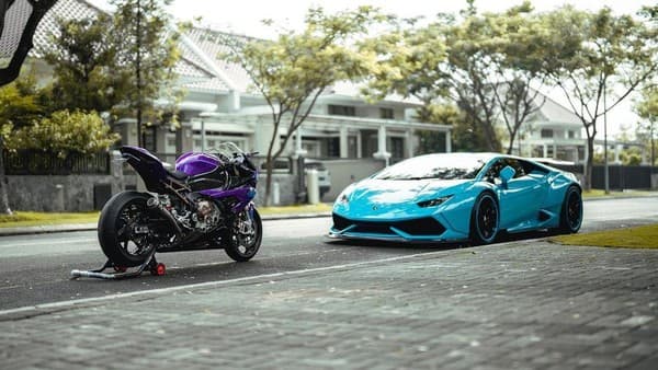 Deretan Mobil &amp; Motor '<em>Crazy Rich Bandung</em>' Doni Salmanan yang Disita