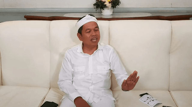 Naik Patwal Tanpa Helm, Dedi Mulyadi Minta Ditilang Polisi