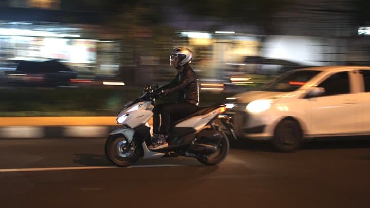 Ini Saran Kemenkes saat Terpaksa Naik Motor Pas Ada Debu Vulkanik