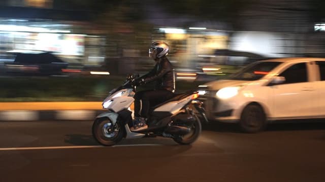 Ini Saran Kemenkes saat Terpaksa Naik Motor Pas Ada Debu Vulkanik