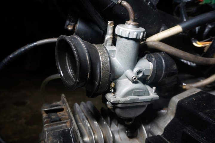 BBM Etanol 10 Persen Aman Dipakai Motor Bermesin Karburator?