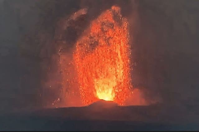 Waspada Dampak Erupsi Krakatau, Komdigi: Cari Info dari Sumber Terpercaya