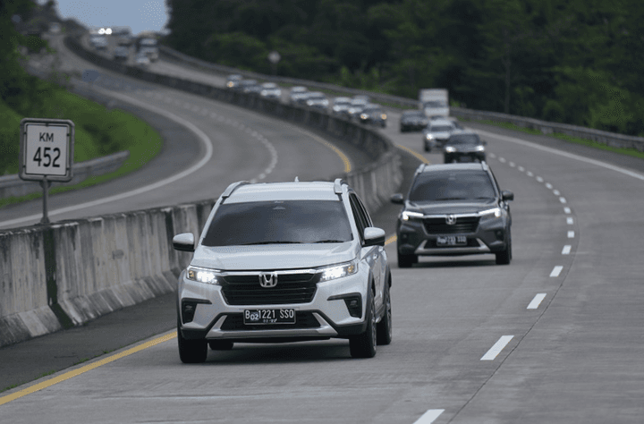 Lane Hogger Masih jadi Momok Menyebalkan Saat Libur Nataru
