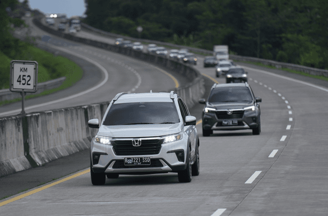 Lane Hogger Masih jadi Momok Menyebalkan Saat Libur Nataru