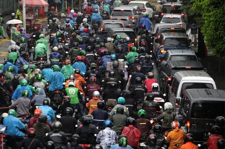 Indonesia vs India, Siapa Paling Banyak Populasi Motornya?
