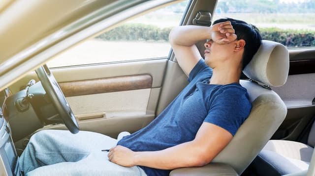 Geger BYD Atto 1 Tabrak Ojol, Kenali Bahaya Microsleep saat Nyetir
