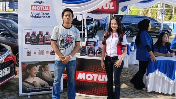 Beli Mobil Bekas di OLXmobbi Dapat Paket Perawatan Oli Motul