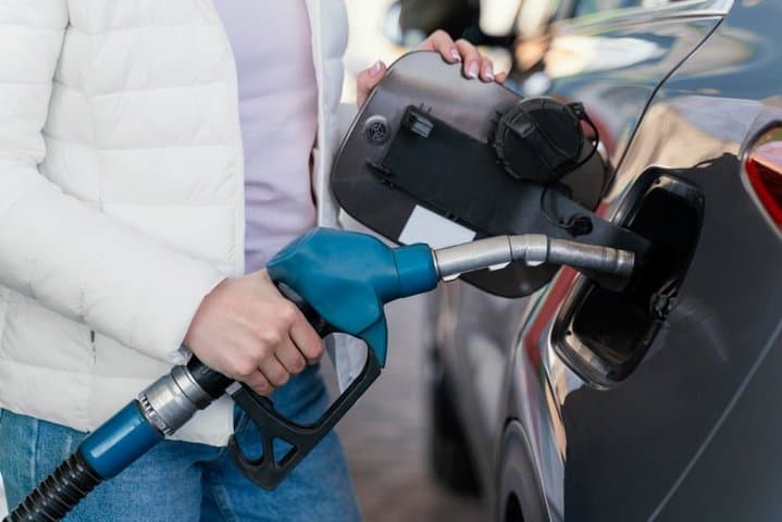 Kenapa Harga Pertamax Gak Naik? Pertamina Jual Rugi demi Negara?