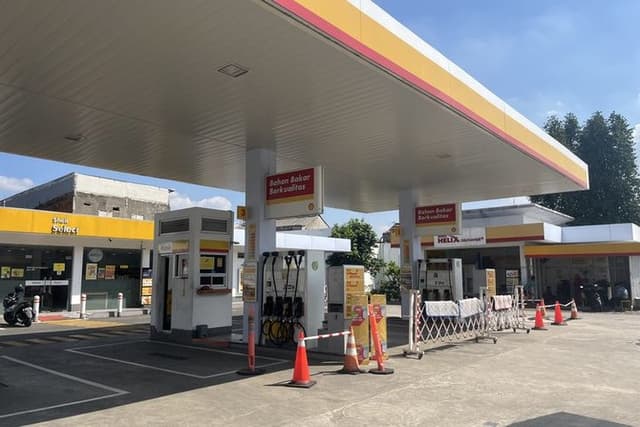 Harganya Baru Turun, Tapi Stok BBM Shell Super Langka di Jakarta