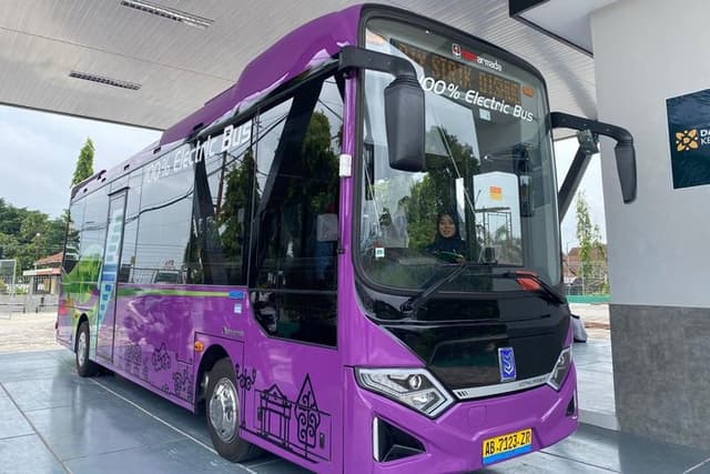 Bus Listrik Trans Jogja Mulai Beroperasi, Tarif Cuma Rp2.700 