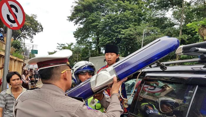 Polisi Tindak 2.062 Pelanggar Rotator, Banyak Pejabat Kena Tilang