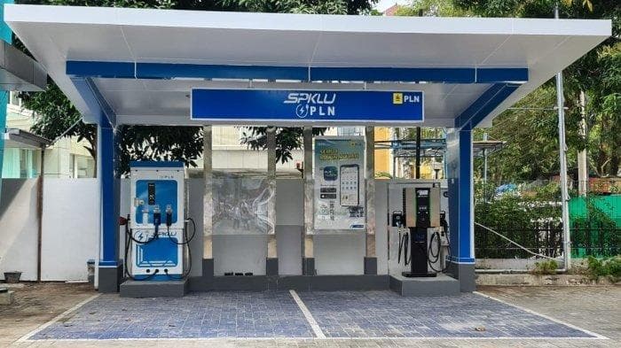 Pengguna SPKLU Meningkat, Bukti Makin Banyak Pemakai Mobil Listrik
