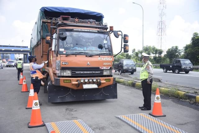 Polisi Mulai Sosialisasi Pemberantasan Truk ODOL, Ini Target Incarannya!