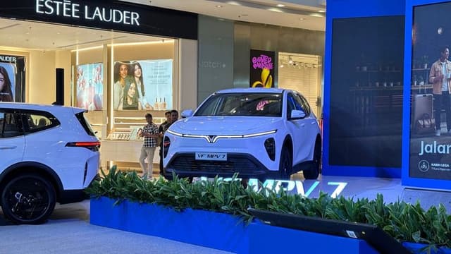 VinFast Siap Kaji Keluhan Konsumen Soal Speedometer VF MPV 7