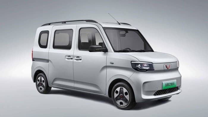 Wuling Bersiap Luncurkan MPV Listrik Pintu Geser Seharga Rp100 Jutaan Wuling Bersiap Luncurkan MPV Listrik Pintu Geser Seharga Rp100 Jutaan