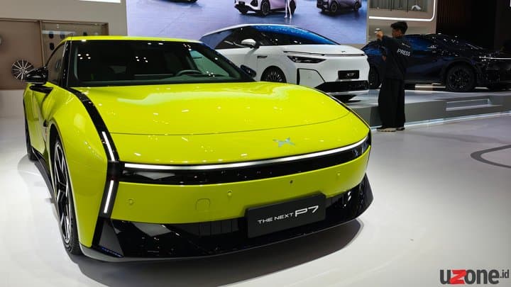 Gaya <em>Gonjreng</em> Xpeng P7, ‘Sedan AI’ yang Mejeng di GIIAS 2026
