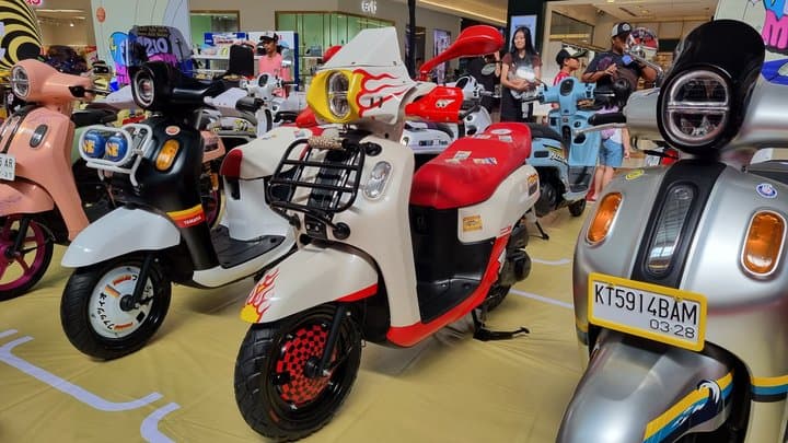 Modifikasi Yamaha Fazzio Tampil Kalcer Terinspirasi Vespa Excel
