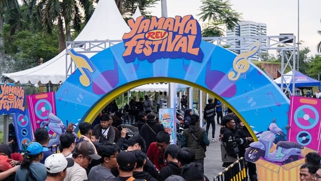 Ribuan Bikers Ramaikan Yamaha Rev Festival, Rayakan 1 Dekade Maxi!