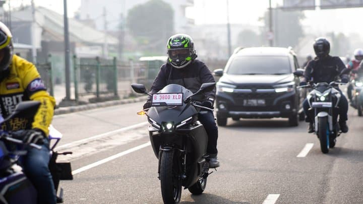 Test Ride Yamaha R25: Motor Sport 250 cc yang Enak buat Harian