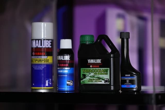 Bukan Cuma Oli, Yamalube Chemical Kini Hadir Buat Perawatan Motor
