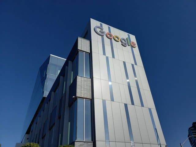 Iran Ancam AS, Mau Serang Google hingga Microsoft di Timur Tengah
