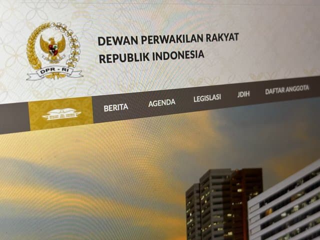 DPR Ingin Tiru China, Semua Akun Medsos Wajib Pakai KTP