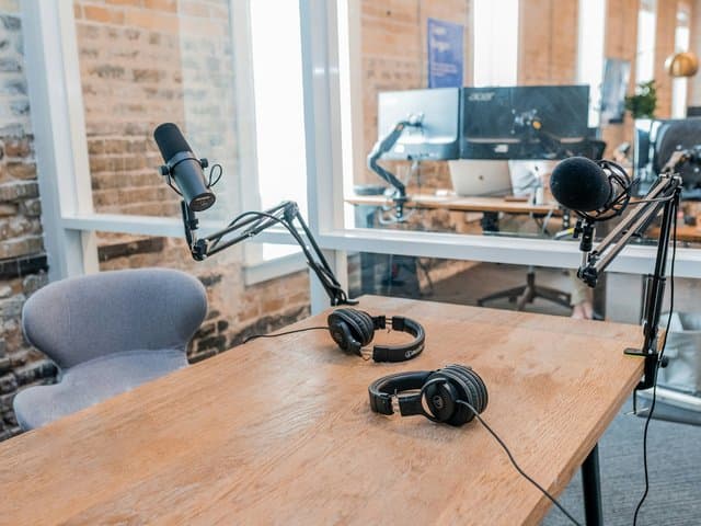 Survei: Podcast Ideal 30-60 Menit, Mayoritas Pilih Format Video