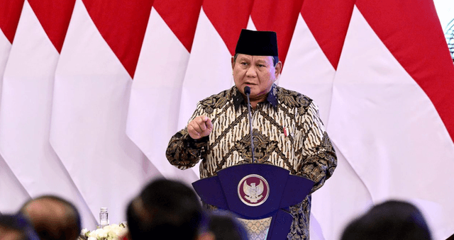 Prabowo Siapkan 288 Ribu Layar Pintar untuk Sekolah hingga Pelosok