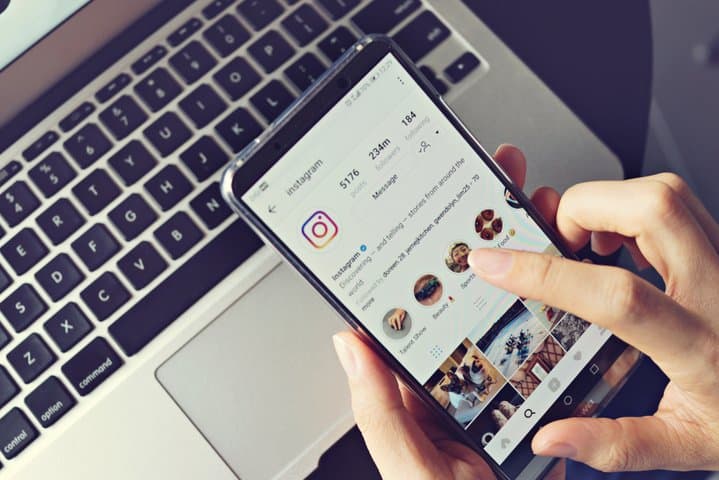 Zuckerberg Akui Durasi Pengguna Facebook dan Instagram Mulai Turun