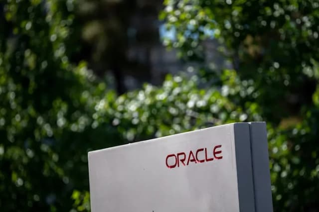 Oracle Lirik Indonesia, Minat Bangun Pusat Data di Batam?