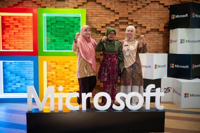 Dorong Inklusi Digital, Microsoft Berdayakan Guru Lewat AI