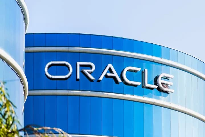Oracle Jadi Bangun Pusat Data AI di Indonesia?