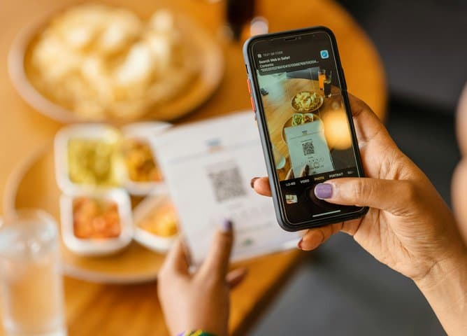 Viral QR Menu Restoran Bisa Bobol Rekening, Ini Faktanya