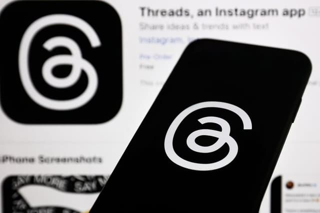 Pengguna Makin Betah di Threads, X Mulai Ditinggal?