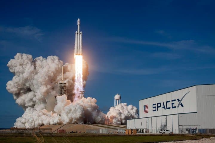 Elon Musk Kawinkan 2 Perusahaannya, SpaceX dan xAI Kini Bersatu

