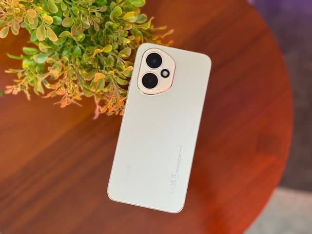 Review HONOR 400: Sulap Foto Jadi Video, AI-nya Bikin Takjub
Review HONOR 400: Sulap Foto Jadi Video, AI-nya Bikin Takjub