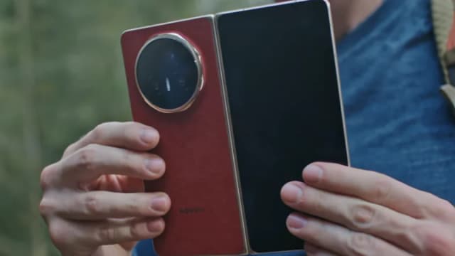 Rilis di MWC 2026, Honor Magic V6 Jadi HP Lipat Pertama Tahan Air IP69