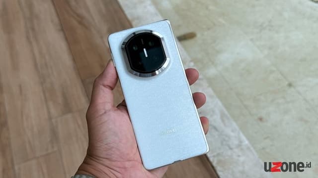 FOTO: Pesona Huawei Mate X7, Desain Kamera Baru dan Anti Air
