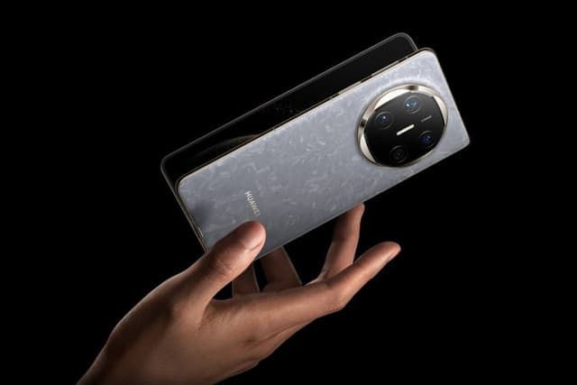 Inovasi Terbaru Huawei Mate X6: Benarkah Ponsel Lipat Terbaik?